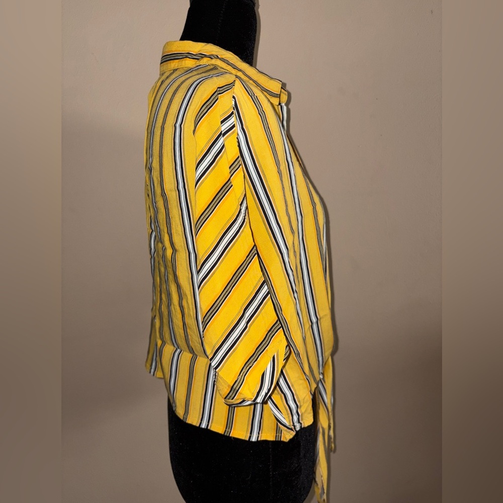 Polly & Esther Yellow and Gray Striped Crop Top - Picture 5 of 6